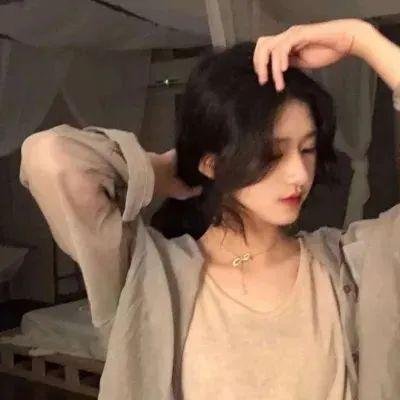 我们生活愉快 封面